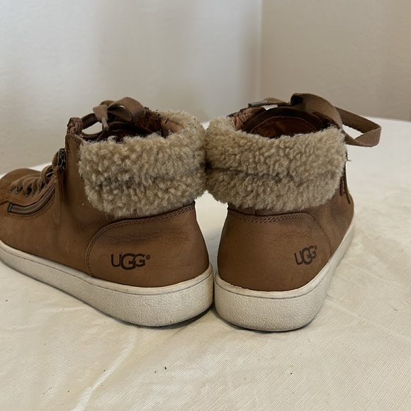 UGG OLIVE HIGH TOP SNEAKER. - Picture 4 of 13